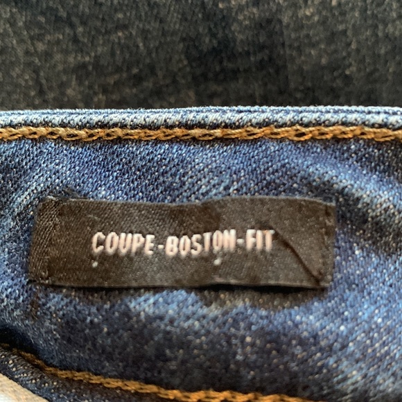 Men’s Bermuda length jean shorts - Picture 4 of 4